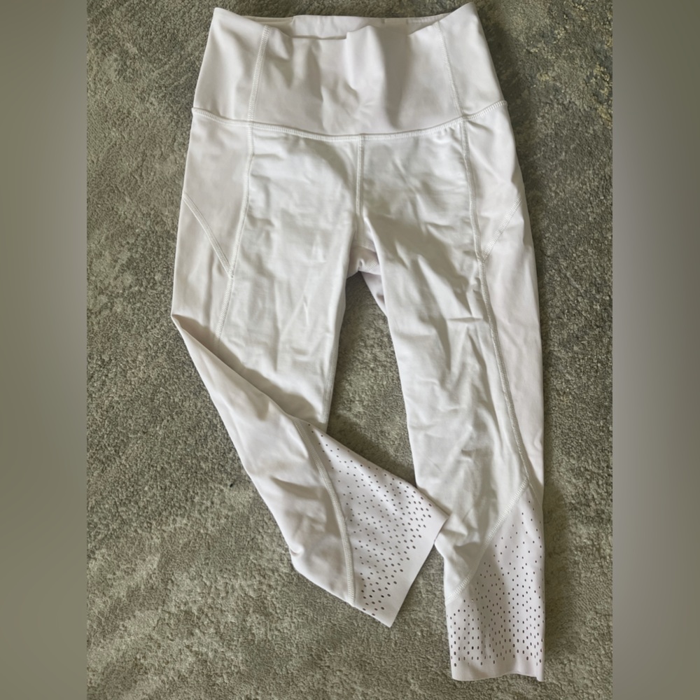 Lululemon white cropped leggings